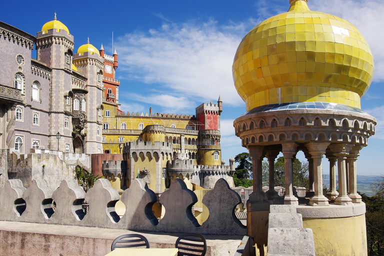 Lisbon: Half-Day Group Tour Pena Palace and Cape Roca Hotel EN