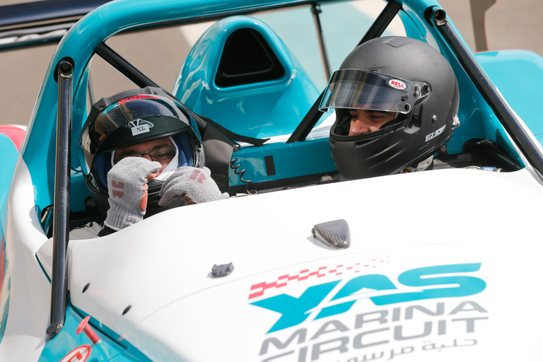 Abu Zabi: Doświadczenie pasażera Yas Marina Radical SSTAbu Zabi: doświadczenie pasażera radykalnego SST Yas Marina