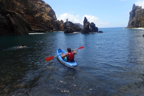Porto Santo: wycieczka kajakiem z Ponta CalhetaWycieczka kajakiem na plażę Zimbralinho