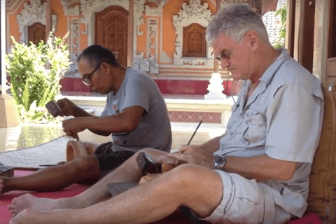 Ubud: Wood Carving Class in een Balinees huis