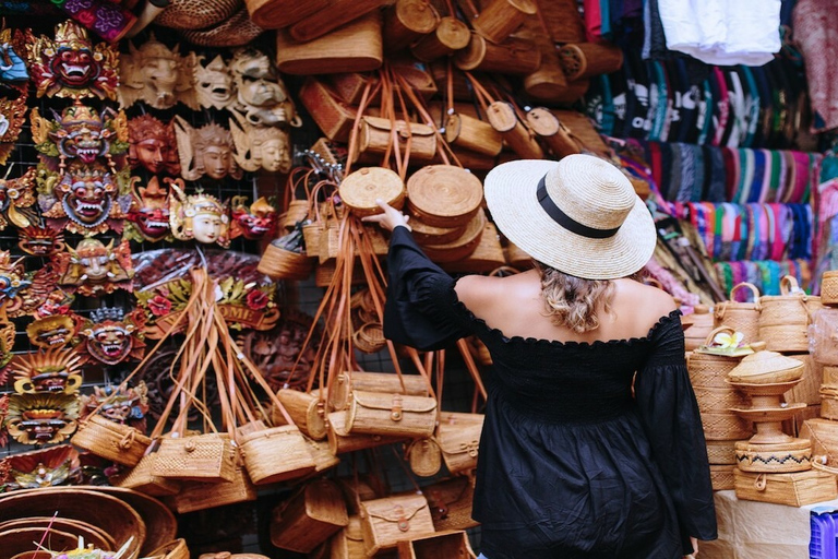 Ubud: clase de talla de madera en un hogar balinés