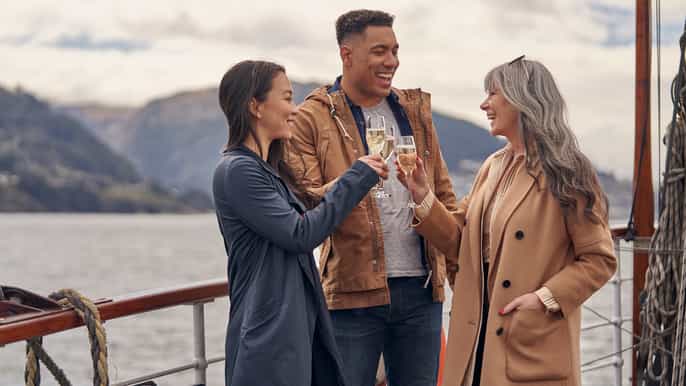 queenstown evening cruise on the tss earnslaw