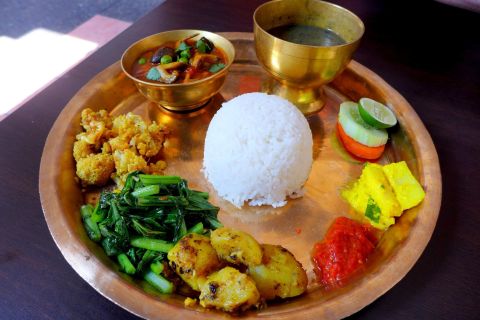 Kathmandu: corso di cucina nepalese con prelievo dall'hotel