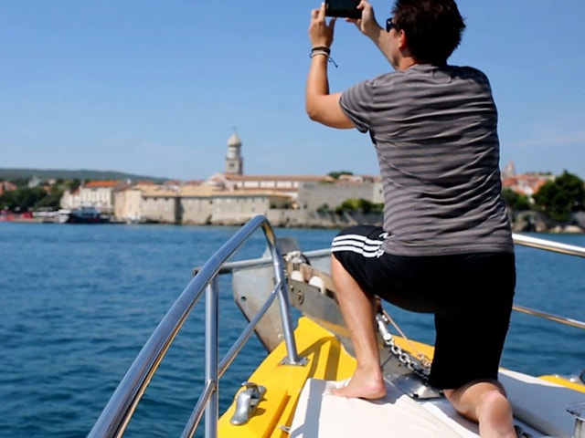 Krk: middagcruise op het eiland Krk met koffie en croissants