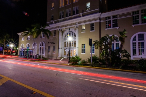 Miami: Magic City Ghosts Haunted Walking TourMiami: 60-minutowa piesza wycieczka z duchami
