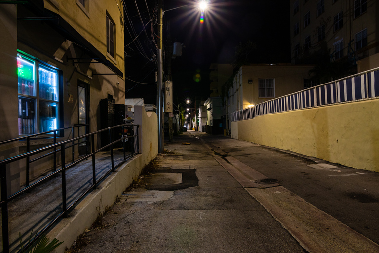 Miami: tour a piedi dei fantasmi dei fantasmi di South BeachMiami: tour dei fantasmi a piedi di 60 minuti