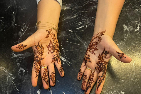 Djerba : expérience du henné et du hargouss avec transfertDjerba : Expérience au henné et aux hargouss avec transfert