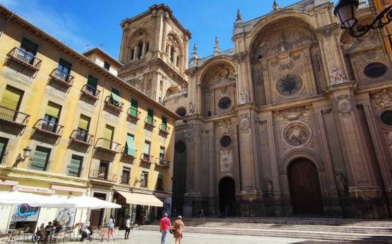 Granada: Private Tour durch das historische und monumentale Stadtzentrum