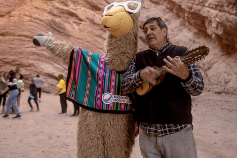 Cafayate: Tour de dia completo por bodegas y degustacion de vinos