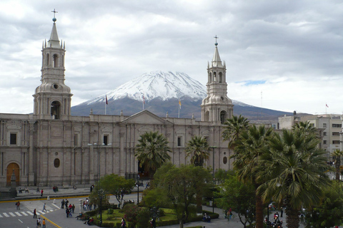 Arequipa panoramabussturEftermiddag: Panoramabusstur