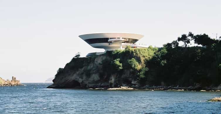 THE CRUISE COLLECTION AT NITEROI CONTEMPORARY ART MUSEUM DESIGNED