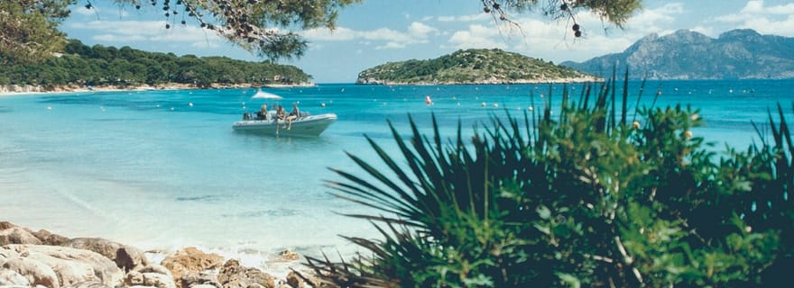 Alcudia : Visite privée en bateau de la réserve naturelle de la péninsule de Llevant