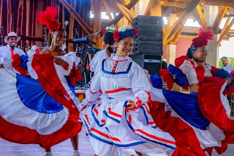 Punta Cana: Travesía World Show Experience at Panaca