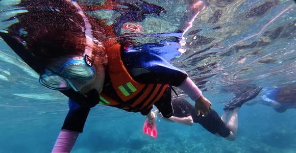 Nha Trang: Snorkeling Tour with Hotel Pickup and Lunch