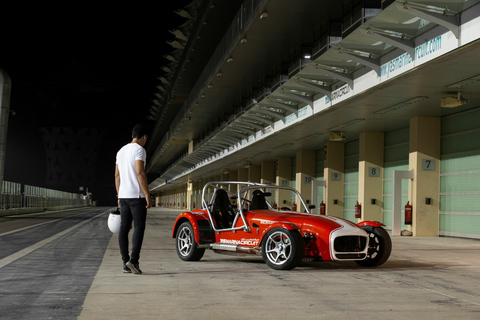 Abu Dhabi: Caterham Seven Driving Experience Full Experience - 15 Minutes / 10 Laps