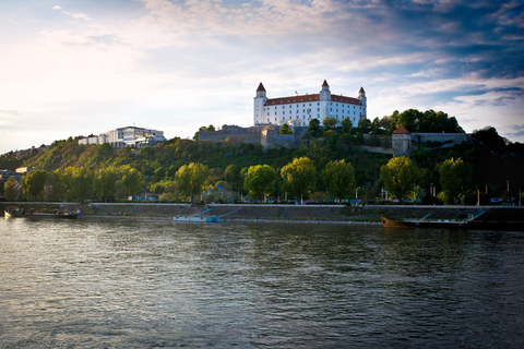 Vienna: Bratislava Day Trip with Private Guide and Transport 10-hour: Day Tour from Vienna to Bratislava by Boat