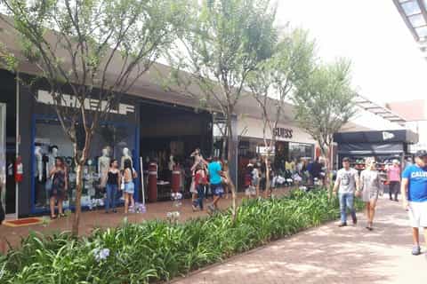 De São Paulo: Rota dos Vinhos de São Roque e Shopping Tour