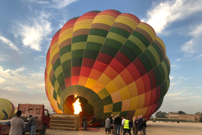 Luxor: Hot Air Balloon Ride Over Temple of HatshepsutStandard Option