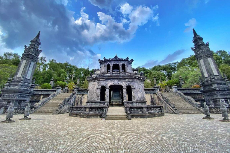 Phong Nha Cave & Hue Ancient Capital 2-Day Tour from Da Nang