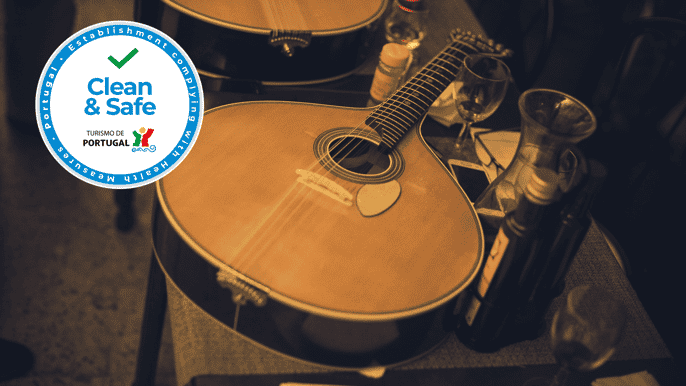 live fado tour in lisbon with dinner