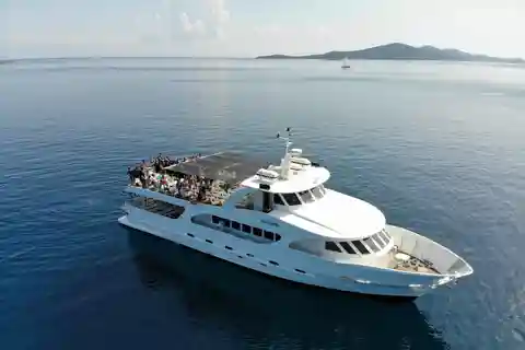 Sakarun Beach Full-Day Guided Tour from Zadar