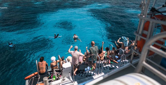 Cairns: 2-Day Great Barrier Reef and Fitzroy Island Tour