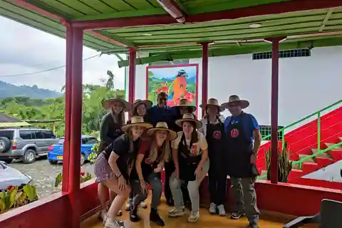 Armenia, Quindio: Coffee Tour, Transportation, and Quimbaya Gold Museum