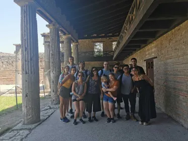 Ab Neapel: Tagestour nach Pompeji und Sorrent