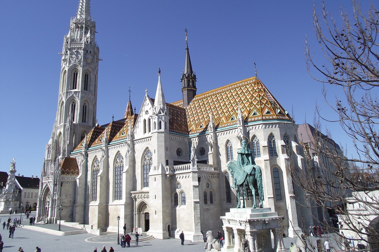 Budapeste: visita guiada ao hospital no Rock &amp; Castle