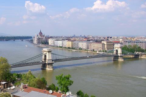 Budapeste: visita guiada ao hospital no Rock &amp; Castle