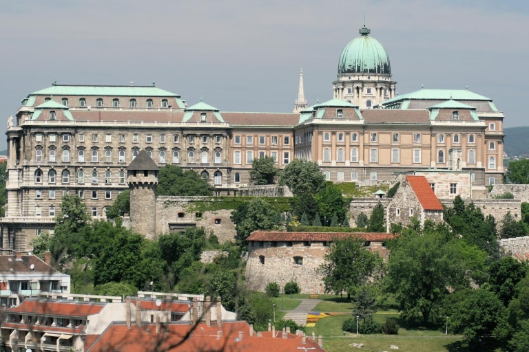 Boedapest: rondleiding naar het ziekenhuis in de rots en het kasteel