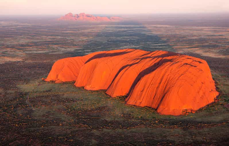 Yulara: Uluru Rock 20-minute Fixed-wing Plane Scenic Flight 