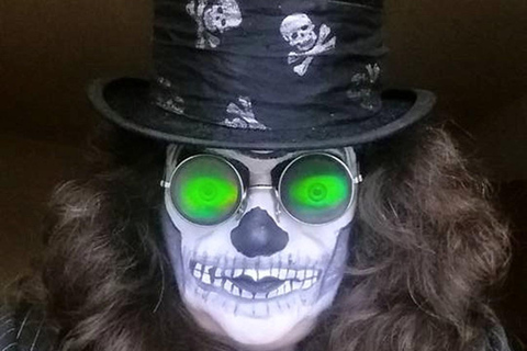 Elgin: In and out the Dusty Closes In and out the Dusty Closes