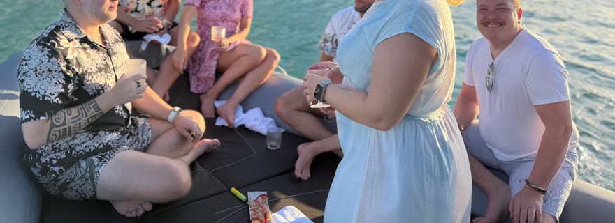 Moorea : croisière privée au coucher du soleil avec champagne et plongée avec tuba