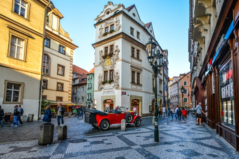 Vienne: visite guidée privée d'une journée à Prague