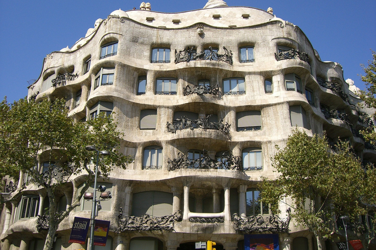 Barcelona Highlights: Half-Day Private Van Tour Half-Day Private Van Tour