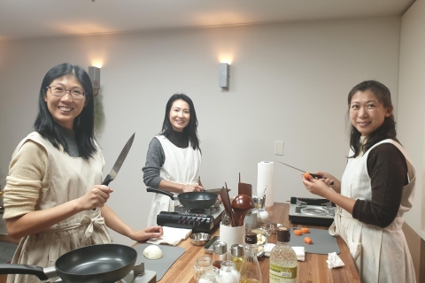 Busan: Small-Group Traditional Korean Food Cooking Class