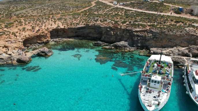 malta comino blue lagoon caves boat cruise