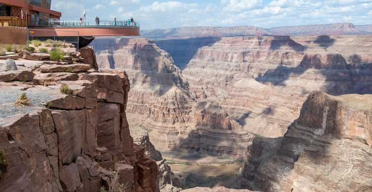 Las Vegasissa: Grand Canyon West Rim Tour with Hoover Dam Stop: Grand Canyon West Rim Tour with Hoover Dam Stop