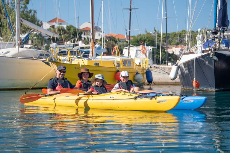 Navarino Bay: Havskajakpaddling med lunchNavarino-bukten: Kajakpaddling till havs