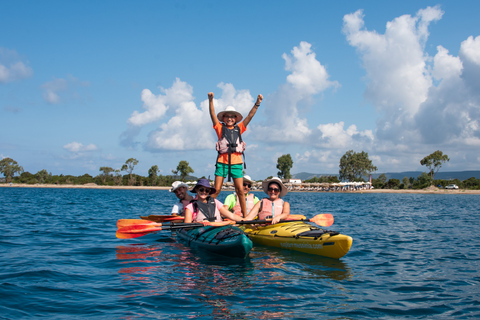 Baia di Navarino: esperienza di kayak e pranzoBaia di Navarino: esperienza di kayak