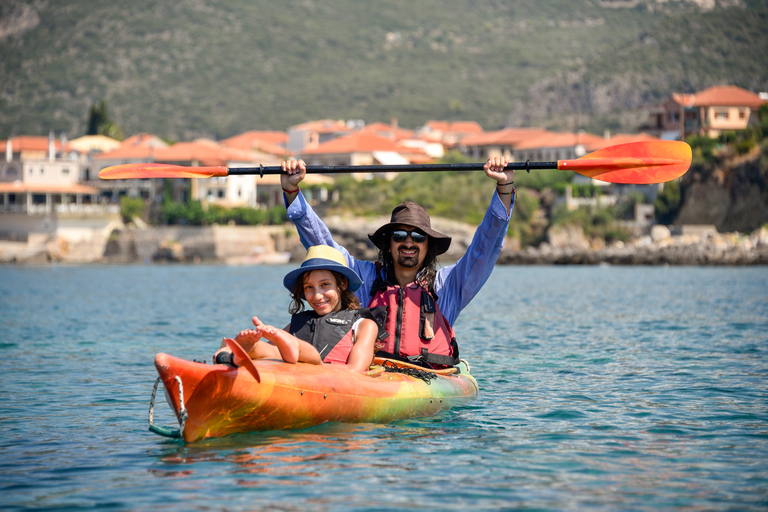 Kardamyli: Havskajakpaddling med lunch