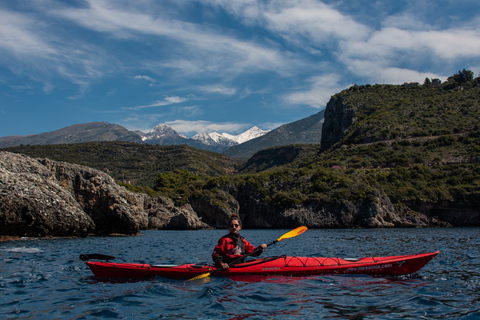 Kardamyli: Havskajakpaddling med lunch