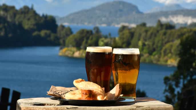 bariloche local craft beer breweries tour with tastings