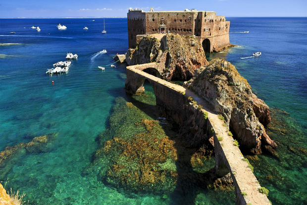 Da Peniche: Tour in barca di andata e ritorno dell'arcipelago di Berlengas