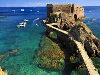 From Peniche: Round-Trip Boat Tour of Berlengas Archipelago