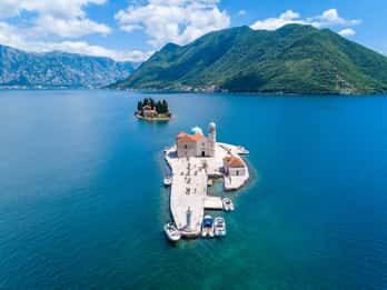 Kotor: giro in barca al centro storico di Perast e alla Madonna delle Rocce