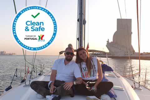 Lisbon 2-Hour Sailing Tour with Champagne