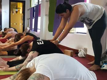 Kathmandu: Ganztägiges Yoga, Körpermassage und Pediküre-Paket Kathmandu: Ganztägiges Yoga, Körpermassage und Pediküre-Paket