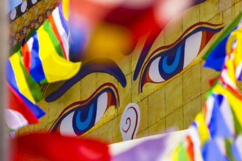 Katmandú: paquete de yoga de día completo, masaje corporal y pedicura